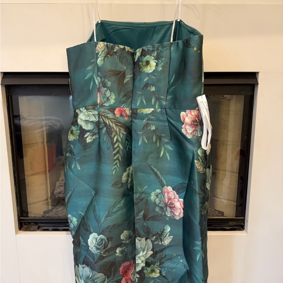Kay Unger Adeline Mini Dress, Strapless NEW Deep green floral! - Picture 6 of 7